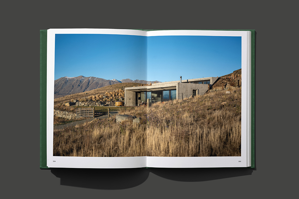 CTB2_dalman_dark-bkgd-1020pxh Cape to Bluff 2 Volume Two Simon Devitt